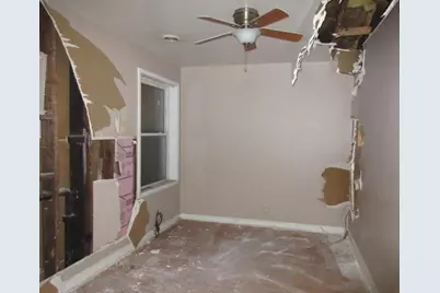 7608 - 10 S Phillips Avenue, Chicago, IL 60649 - Photo 7