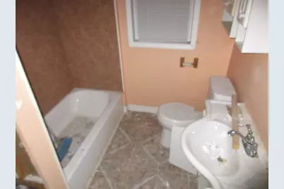 7608 - 10 S Phillips Avenue, Chicago, IL 60649 - Photo 9