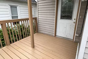 919 N Lee St, Bloomington, IL 61701 - Photo 33