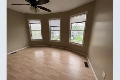 919 N Lee Street, Bloomington, IL 61701 - Photo 15