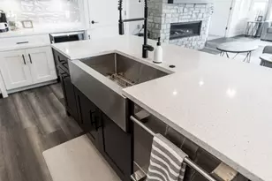 28 Kloe Ln, Sycamore, IL 60178 - Photo 15