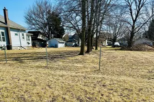 1007 E Bridge St, Streator, IL 61364 - Photo 1