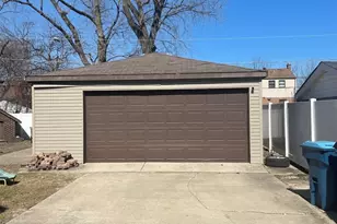 1076 156th Pl, Calumet City, IL 60409 - Photo 9