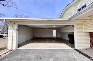 22621 Mission Dr, Richton Park, IL 60471 - Photo 19