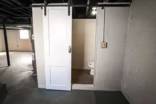 860 State Line Rd, Calumet City, IL 60409 - Photo 25