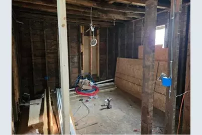 909 W 6th Street, Sterling, IL 61081 - Photo 19