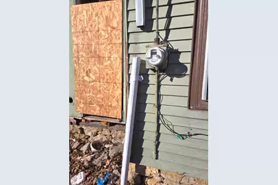 909 W 6th Street, Sterling, IL 61081 - Photo 11