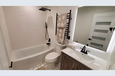916 Surrey Drive #A1, Schaumburg, IL 60193 - Photo 17