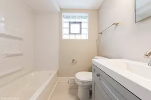 10804 S Union Ave, Chicago, IL 60628 - Photo 5