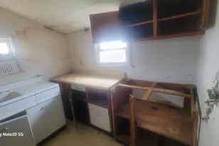 809 W Columbia St, Danville, IL 61832 - Photo 7