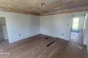 809 W Columbia St, Danville, IL 61832 - Photo 23