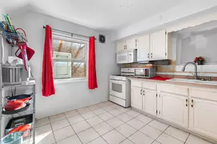 814 Norfolk Ave, Westchester, IL 60154 - Photo 7