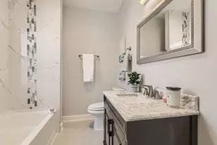 7237 S Luella Ave, Chicago, IL 60649 - Photo 9