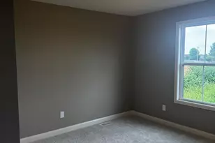 1721 Bluestone Dr, Normal, IL 61761 - Photo 11