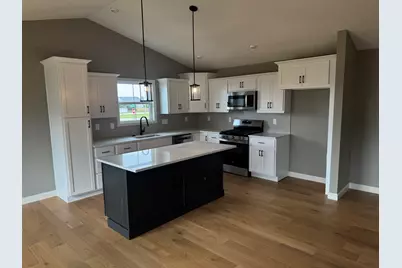 1725 Bluestone Drive, Normal, IL 61761 - Photo 3