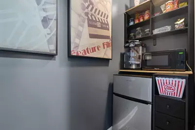 6145 S Eberhart Avenue #1, Chicago, IL 60637 - Photo 17