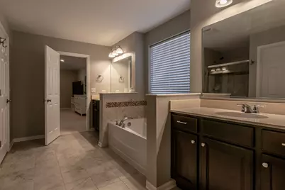 367 Bloomfield Circle E, Oswego, IL 60543 - Photo 23