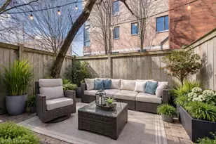 1881 N Poe St, Chicago, IL 60614 - Photo 23