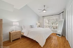 1881 N Poe St, Chicago, IL 60614 - Photo 13