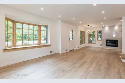 639 Harms Road, Glenview, IL 60025 - Photo 5