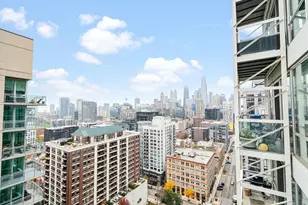 653 N Kingsbury St, Chicago, IL 60654 - Photo 3