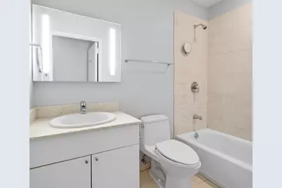 653 N Kingsbury Street #2004, Chicago, IL 60654 - Photo 11