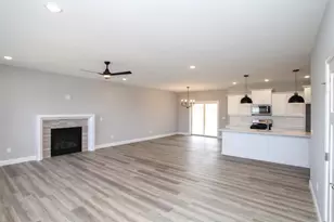 2614 Piney, Bloomington, IL 61705 - Photo 9