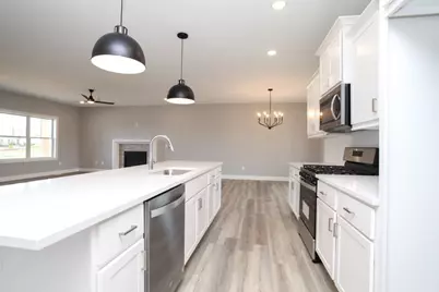 2614 Piney, Bloomington, IL 61705 - Photo 7