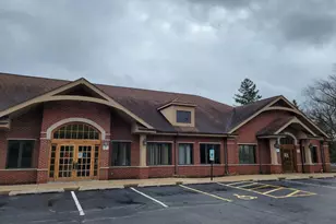 329 W Dundee Rd, Buffalo Grove, IL 60089 - Photo 1