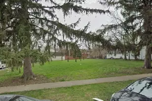 930 W New York St, Aurora, IL 60506 - Photo 1
