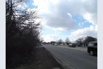 427 E Il Route 83, Mundelein, IL 60060 - Photo 1