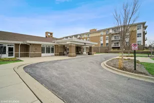 2150 Founders Dr, Northbrook, IL 60062 - Photo 1