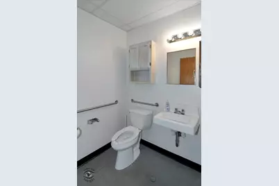 38 N Cass Avenue, Westmont, IL 60559 - Photo 15