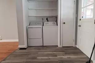 220 W Oneida Ave, Bartlett, IL 60103 - Photo 3