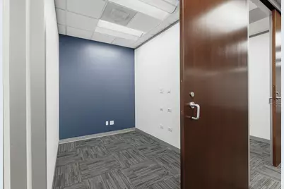 5364 W Devon Avenue, Chicago, IL 60646 - Photo 9