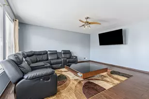 2930 Heather Ln, Montgomery, IL 60538 - Photo 9