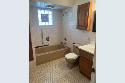 656 Wentworth Avenue, Calumet City, IL 60409 - Photo 21