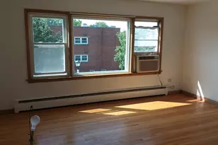 4950 Greenwood St, Skokie, IL 60077 - Photo 5