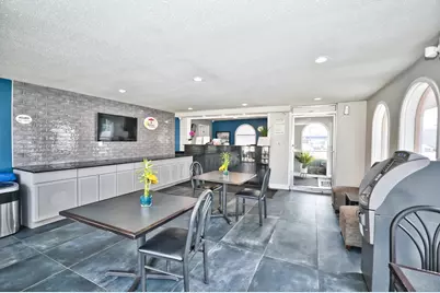 9110 Waukegan Road, Morton Grove, IL 60053 - Photo 7