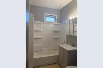 8610 S Baltimore Avenue, Chicago, IL 60617 - Photo 9