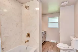 190 Pottawatomie Ln, New Lenox, IL 60451 - Photo 21