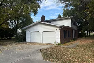 203 S Whitehead St, Tolono, IL 61880 - Photo 17