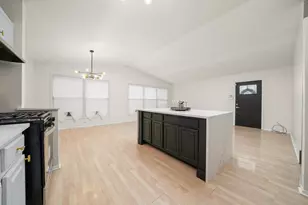 1138 E 151st St, Dolton, IL 60419 - Photo 15