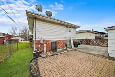 1138 E 151st Street, Dolton, IL 60419 - Photo 7