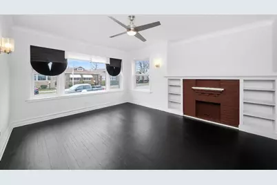 [Address not provided], Chicago, IL 60617 - Photo 3