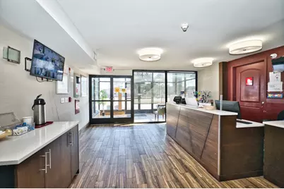 9424 Waukegan Road, Morton Grove, IL 60053 - Photo 7