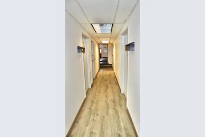 105 S Roselle Road, Schaumburg, IL 60193 - Photo 3