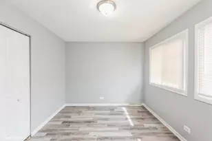 [Address not provided], Hazel Crest, IL 60429 - Photo 7