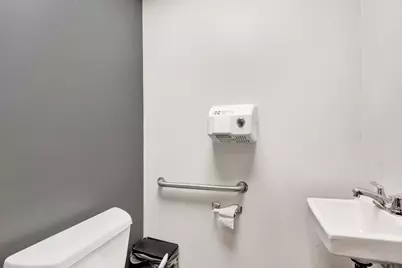 5037 N Harlem Avenue, Chicago, IL 60656 - Photo 11