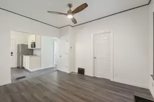 312 Stone St, Kankakee, IL 60901 - Photo 11